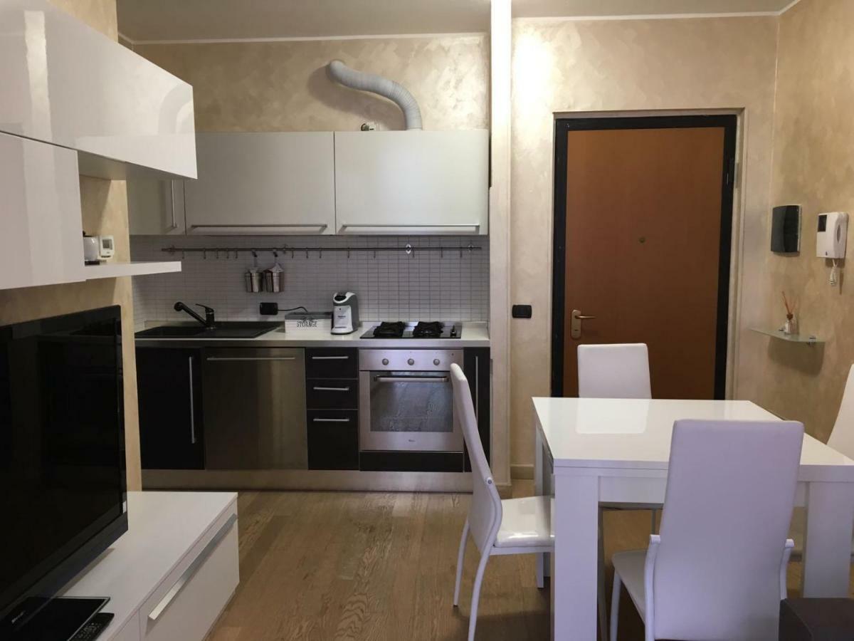 Milano Malpensa Grandi Ap Apartment กัลลาราเต ภายนอก รูปภาพ