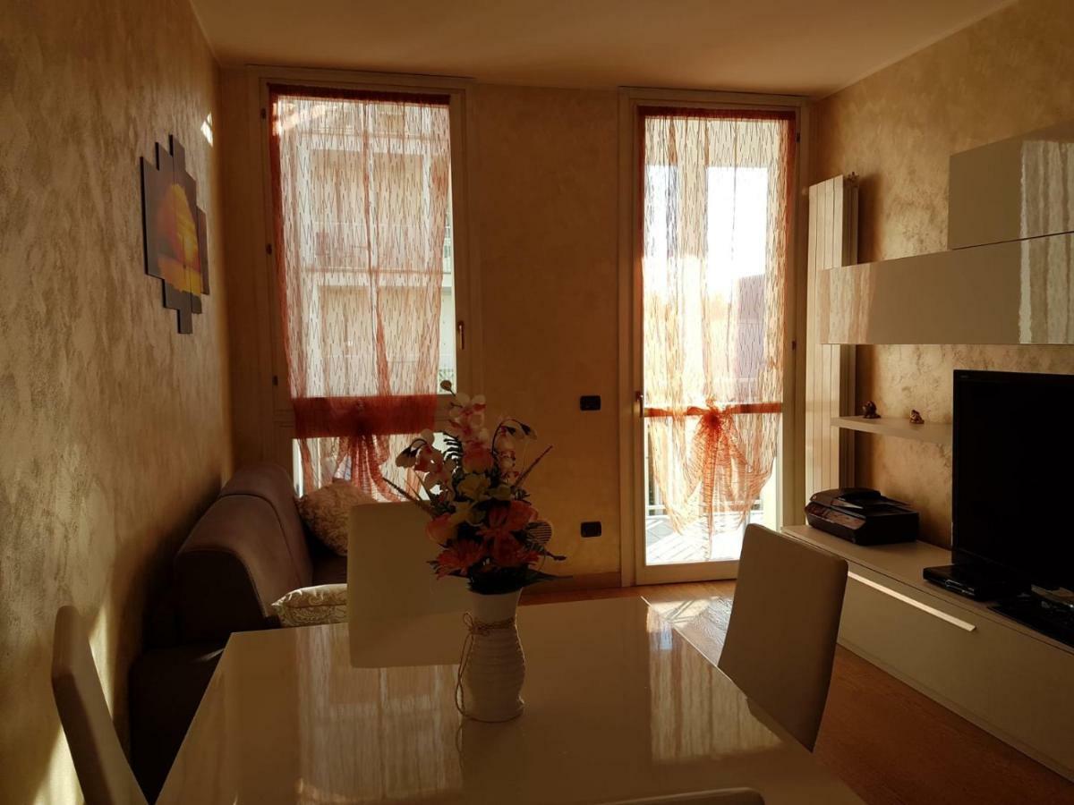 Milano Malpensa Grandi Ap Apartment กัลลาราเต ภายนอก รูปภาพ
