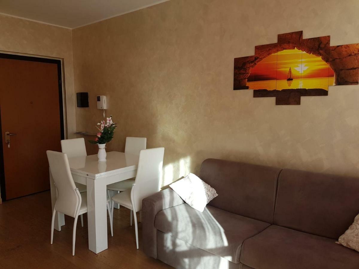 Milano Malpensa Grandi Ap Apartment กัลลาราเต ภายนอก รูปภาพ